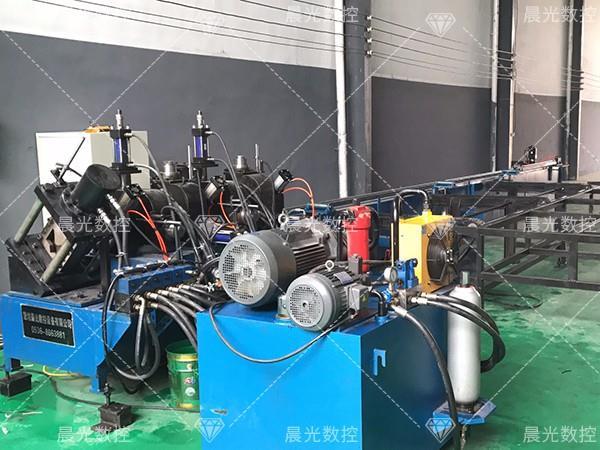 如何避免角鋼沖孔機(jī)錯誤操作？
